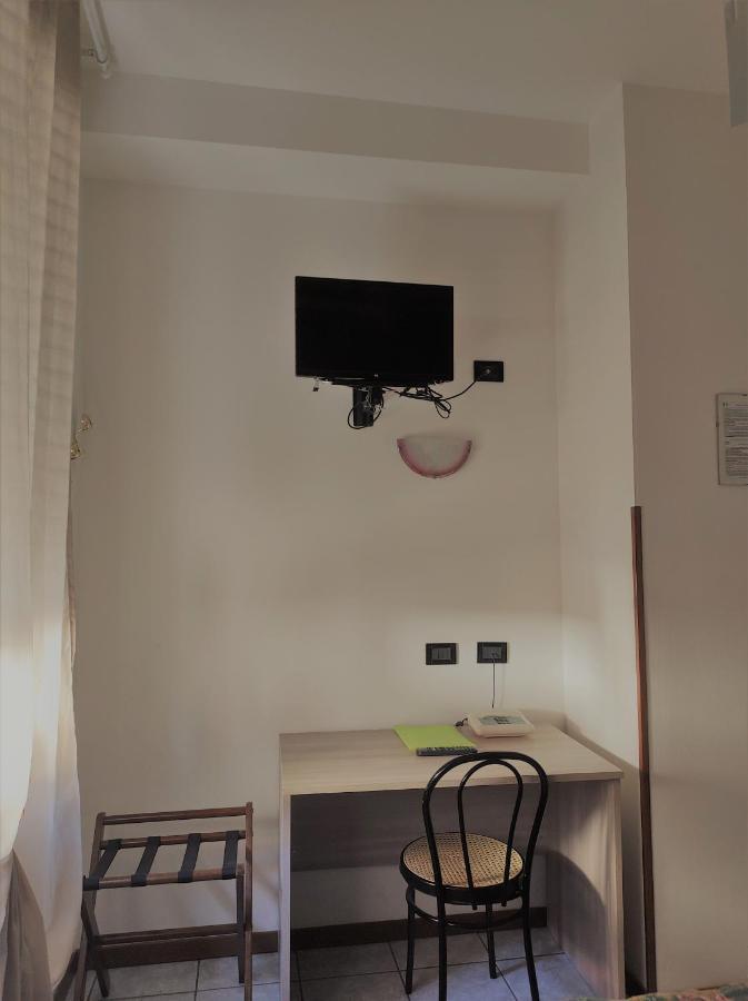 Hotel Marinoni โลมาซโซ ภายนอก รูปภาพ
