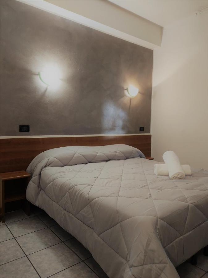 Hotel Marinoni โลมาซโซ ภายนอก รูปภาพ