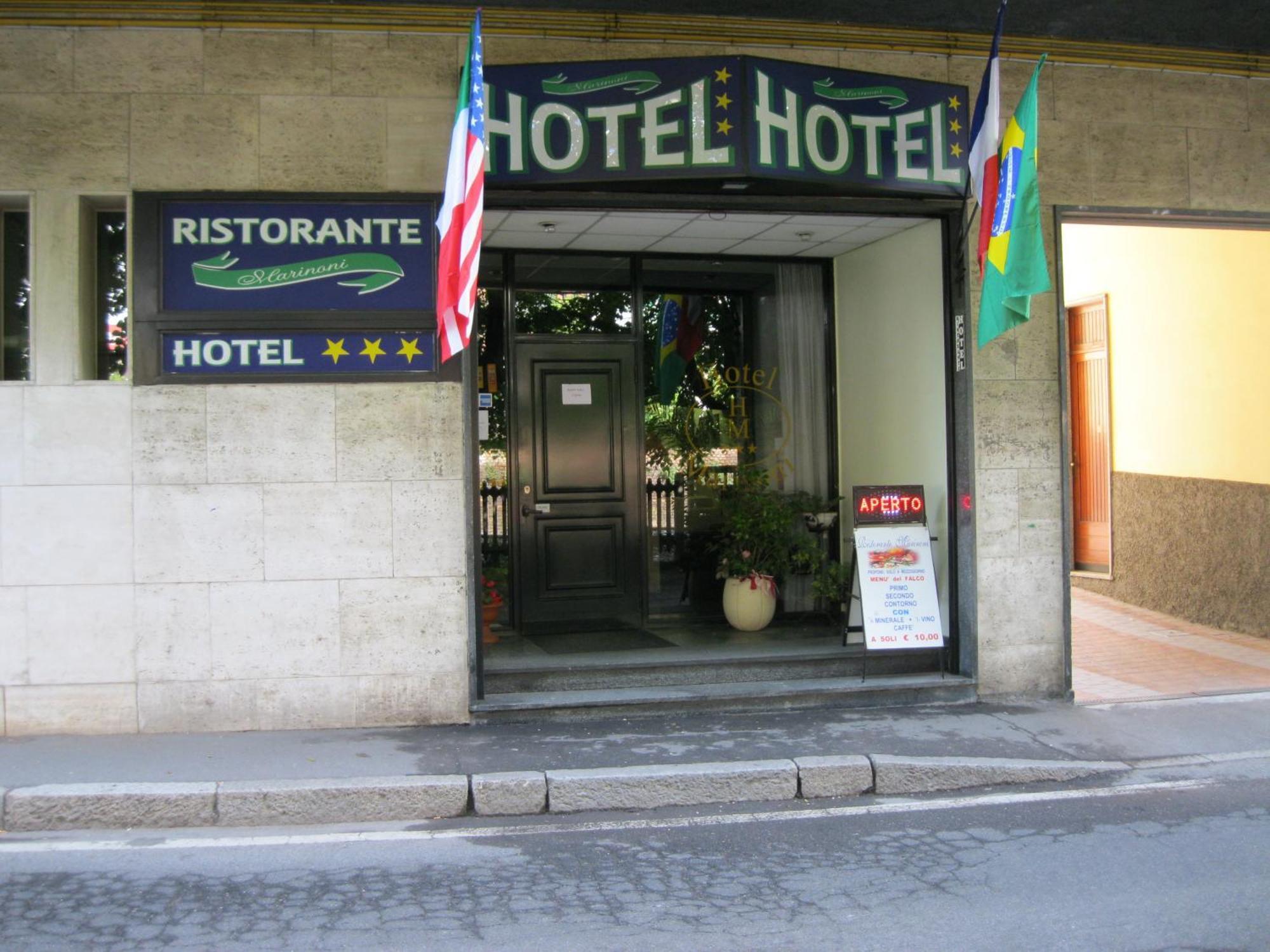 Hotel Marinoni โลมาซโซ ภายนอก รูปภาพ