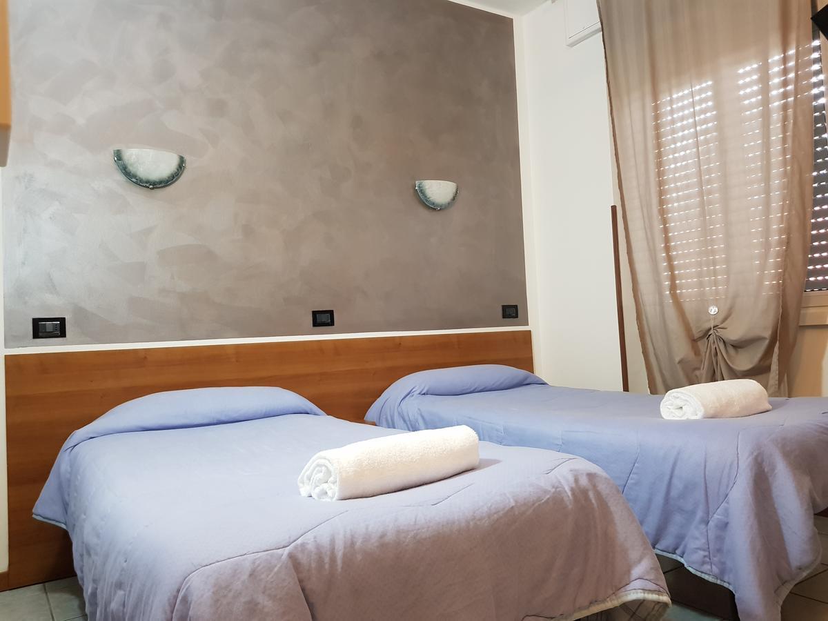 Hotel Marinoni โลมาซโซ ภายนอก รูปภาพ