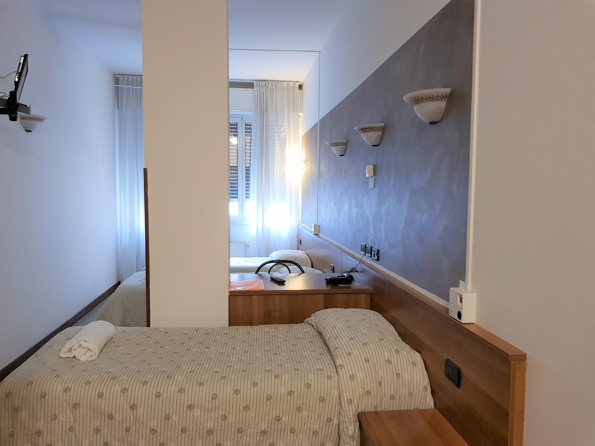 Hotel Marinoni โลมาซโซ ภายนอก รูปภาพ