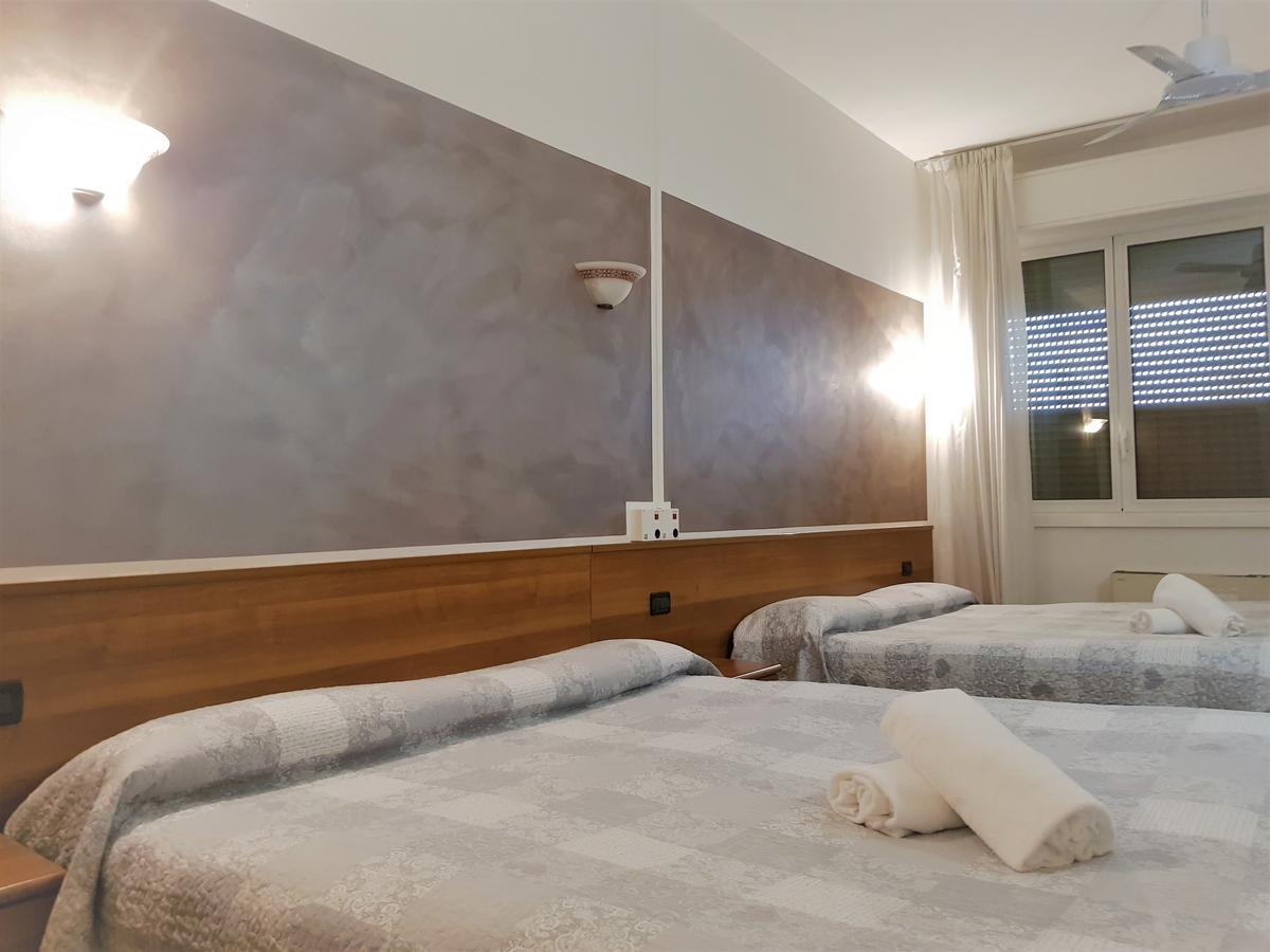 Hotel Marinoni โลมาซโซ ภายนอก รูปภาพ