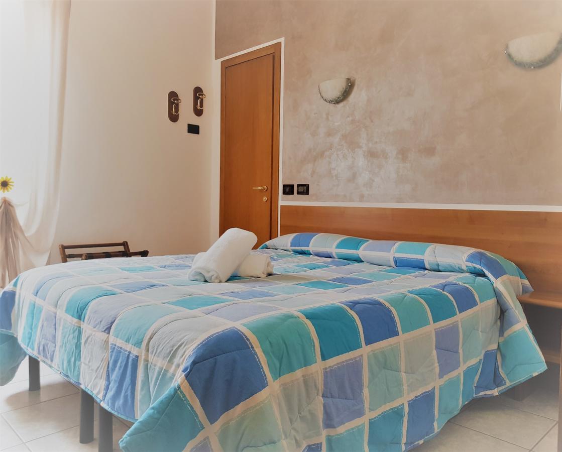 Hotel Marinoni โลมาซโซ ภายนอก รูปภาพ