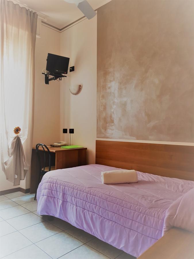 Hotel Marinoni โลมาซโซ ภายนอก รูปภาพ