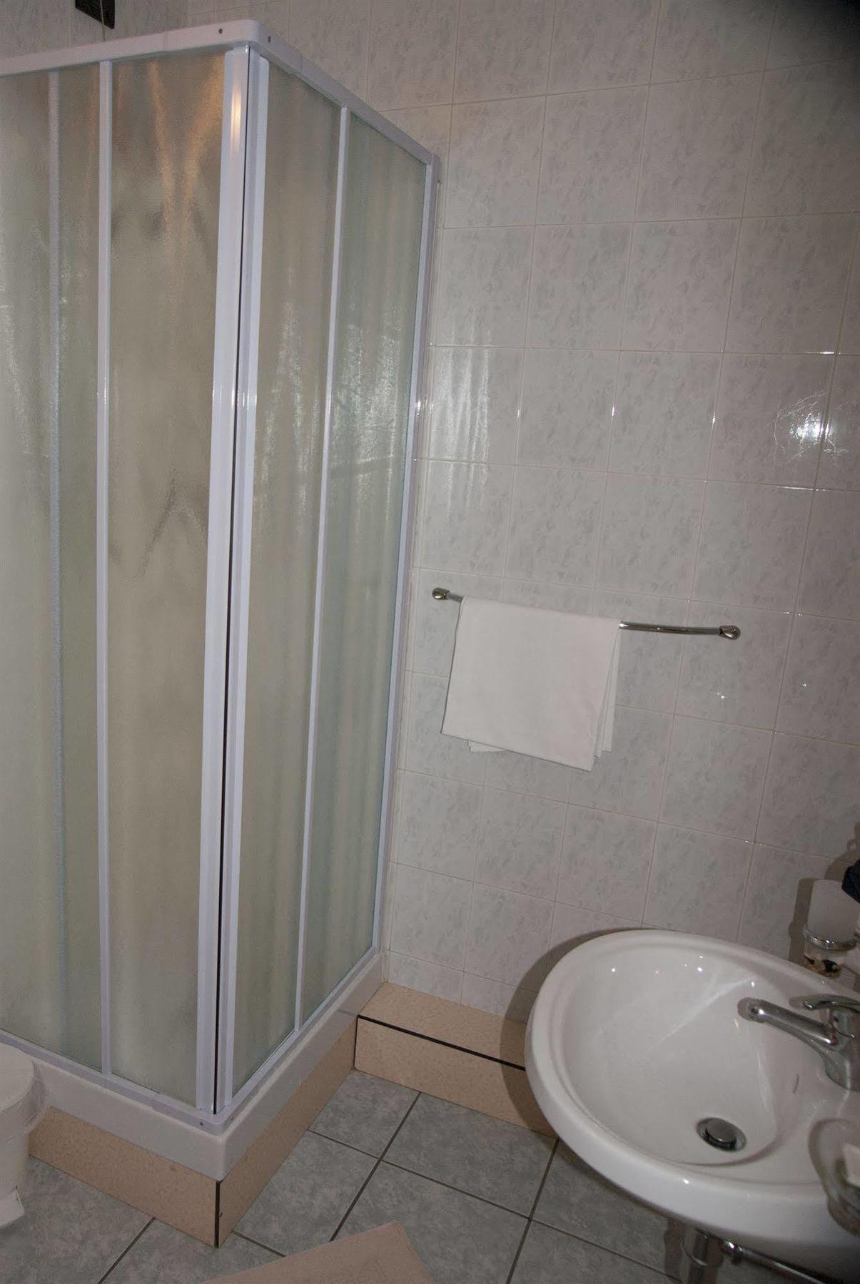 Hotel Marinoni โลมาซโซ ภายนอก รูปภาพ