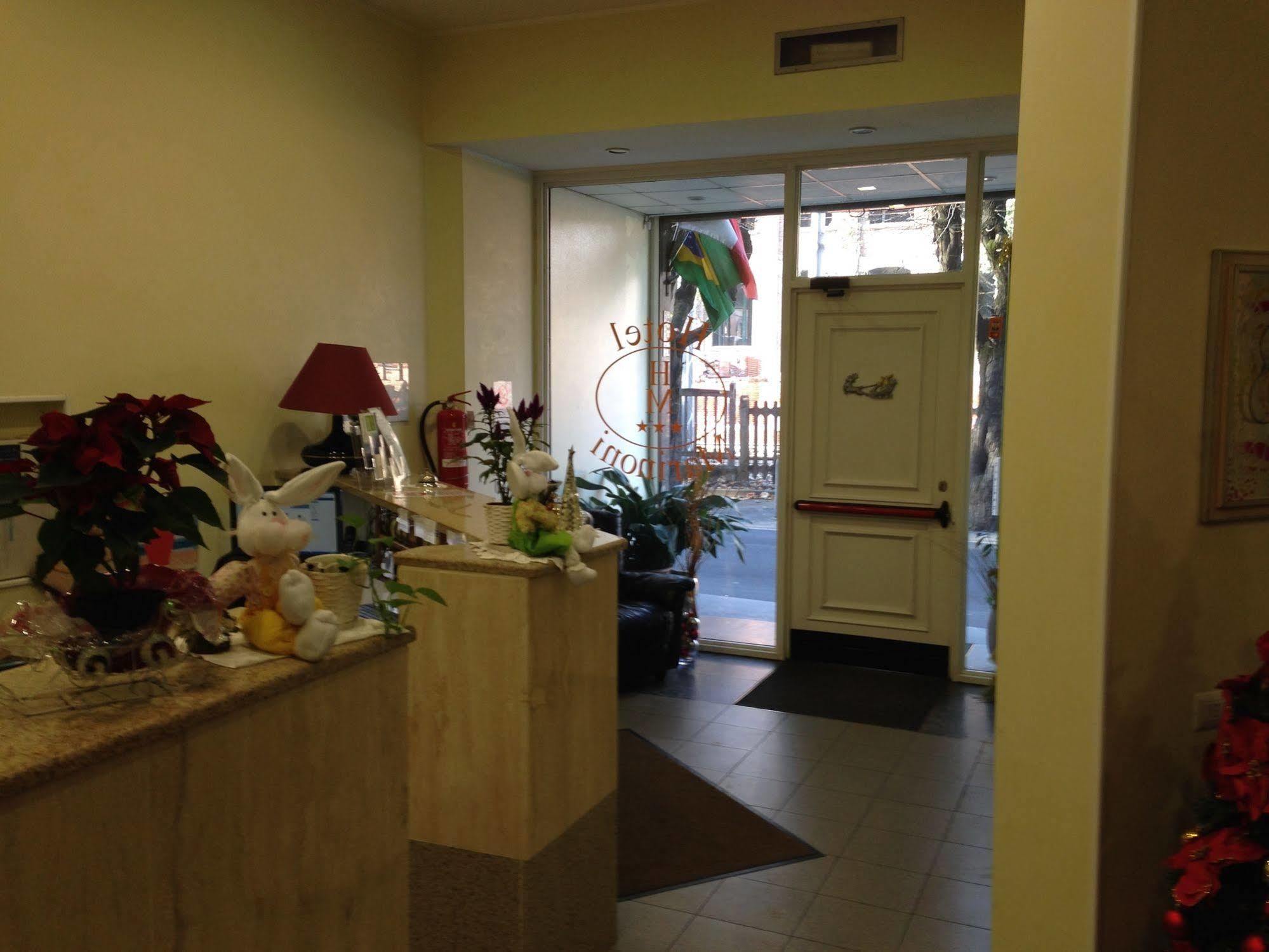 Hotel Marinoni โลมาซโซ ภายนอก รูปภาพ